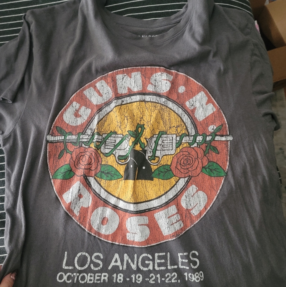 Guns N Roses tshirt